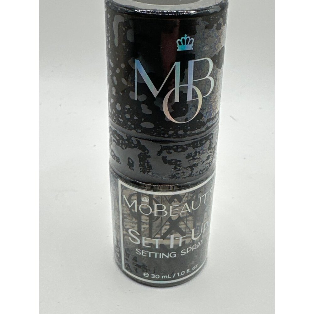 MoBeauty Set It Up Setting Spray 30mL Compact Size Black Glossy Finish